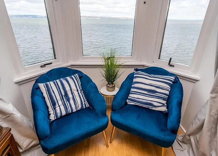 Pass The Keys Stunning Flat With Sea View And Parking